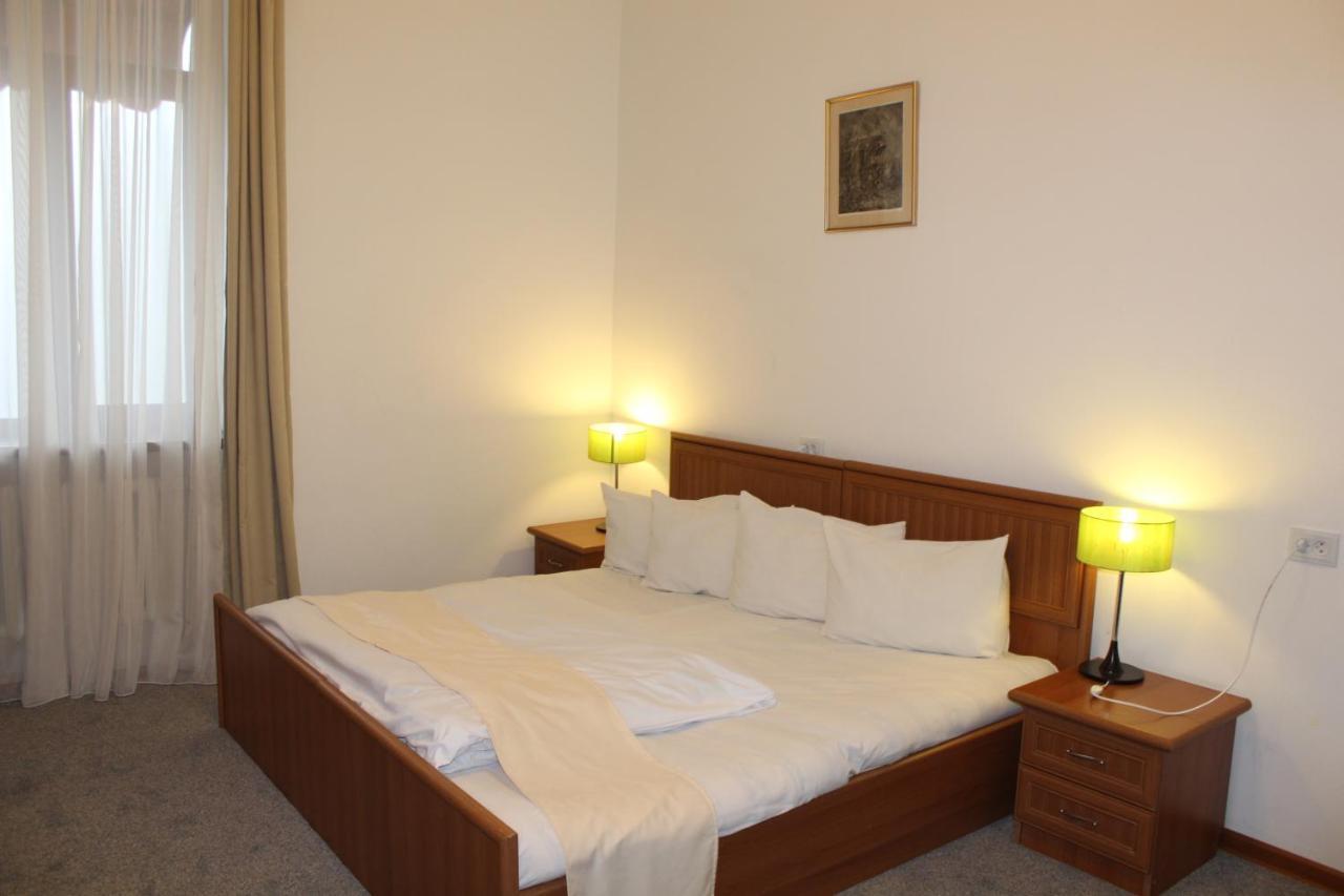 Diligence Hotel & Restaurant 딜리잔 외부 사진