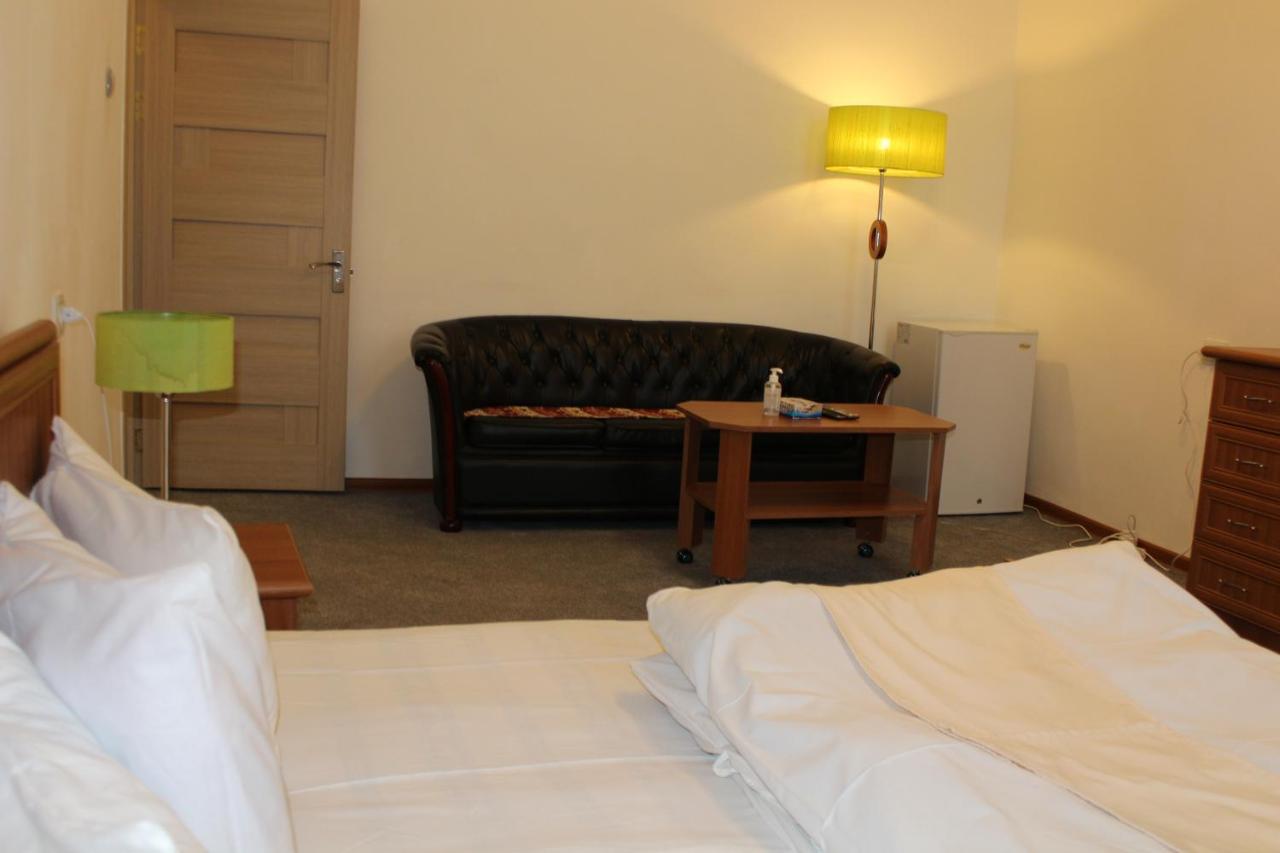 Diligence Hotel & Restaurant 딜리잔 외부 사진
