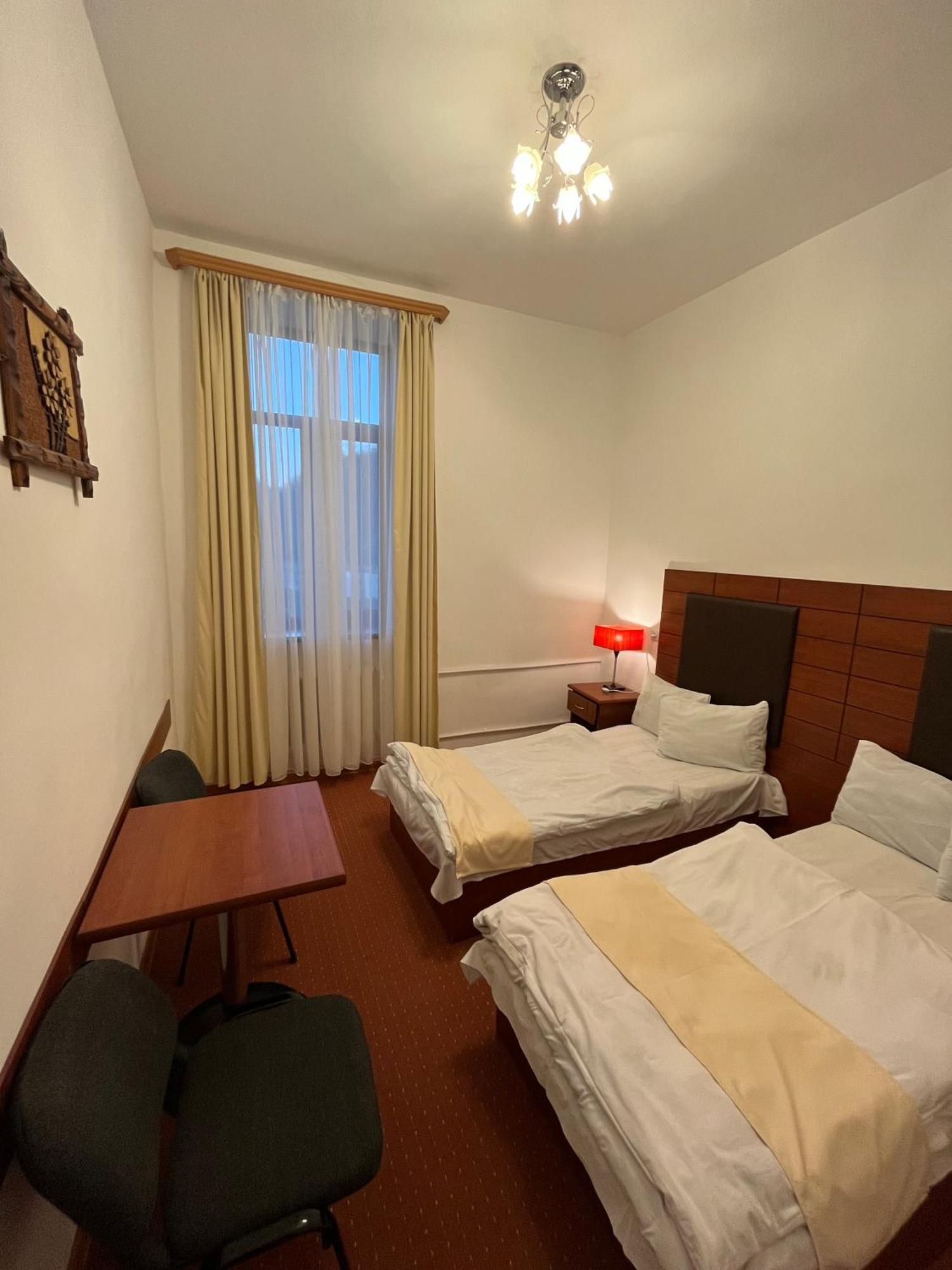 Diligence Hotel & Restaurant 딜리잔 외부 사진